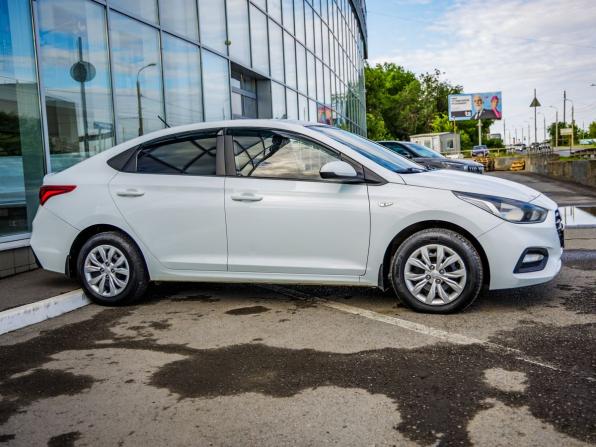 Hyundai Solaris II с пробегом 2018 года, цена 1 148 000 рублей, 146020 км, седан, Автокод Объявления