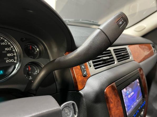 Chevrolet Tahoe III с пробегом 2008 года, цена 1 630 000 рублей, 167754 км, внедорожник, Автокод Объявления