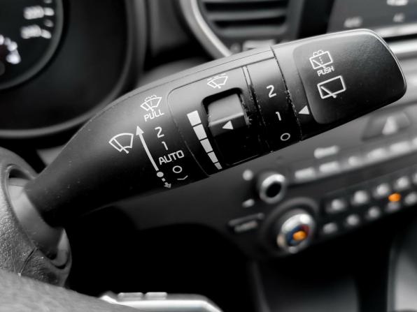 Kia Sportage IV Рестайлинг с пробегом 2019 года, цена 2 449 000 рублей, 58892 км, внедорожник, Автокод Объявления