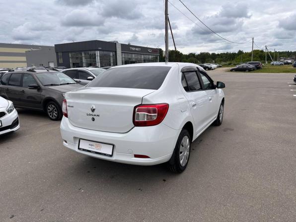 Renault Logan II с пробегом 2015 года, цена 654 500 рублей, 132222 км, седан, Автокод Объявления