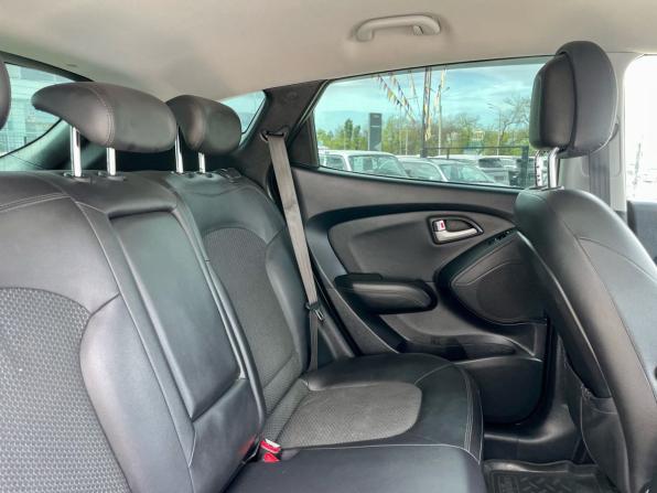 Hyundai ix35 I с пробегом 2012 года, цена 1 290 000 рублей, 143270 км, внедорожник, Автокод Объявления