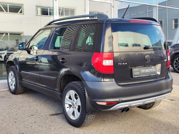Skoda Yeti I с пробегом 2012 года, цена 990 000 рублей, 210000 км, внедорожник, Автокод Объявления