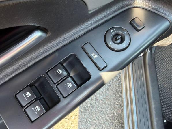 Kia Ceed I Рестайлинг с пробегом 2010 года, цена 585 000 рублей, 253800 км, универсал, Автокод Объявления