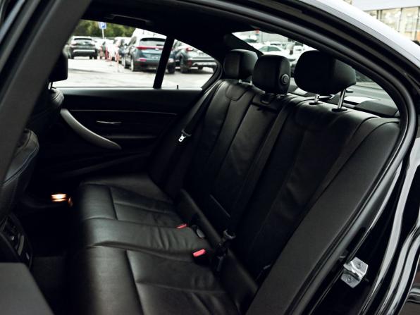 BMW 3 серии VI (F3x) Рестайлинг с пробегом 2018 года, цена 2 790 000 рублей, 103568 км, седан, Автокод Объявления