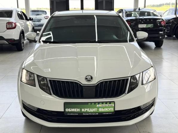 Skoda Octavia III (A7) Рестайлинг с пробегом 2019 года, цена 1 649 000 рублей, 71839 км, лифтбек, Автокод Объявления