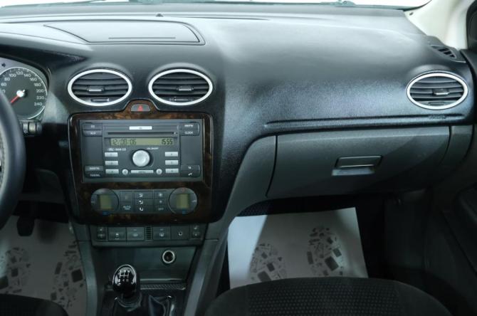 Ford Focus II с пробегом 2006 года, цена 549 000 рублей, 279412 км, хэтчбек, Автокод Объявления