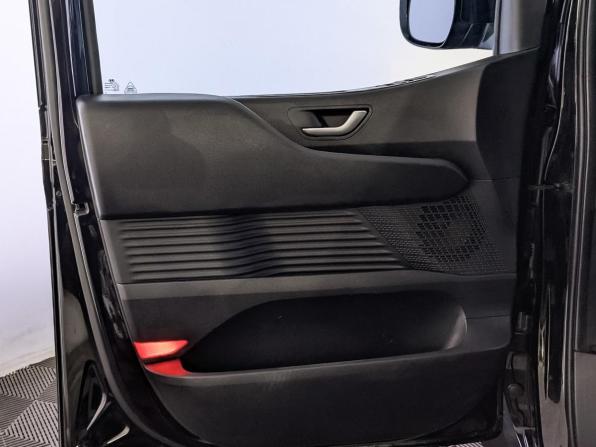 Hyundai Staria I с пробегом 2021 года, цена 4 500 000 рублей, 84972 км, минивэн, Автокод Объявления