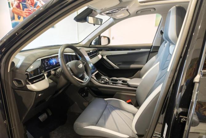 Новый Geely Atlas II 2026 года, цена 3 909 990 рублей, внедорожник, Автокод Объявления