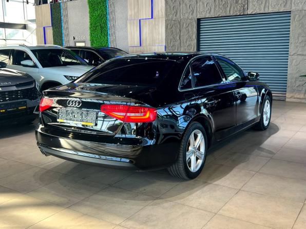 Audi A4 IV (B8) Рестайлинг с пробегом 2015 года, цена 1 325 000 рублей, 224676 км, седан, Автокод Объявления