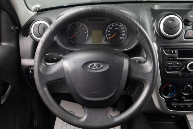 Lada (ВАЗ) Granta I с пробегом 2017 года, цена 609 000 рублей, 136045 км, лифтбек, Автокод Объявления