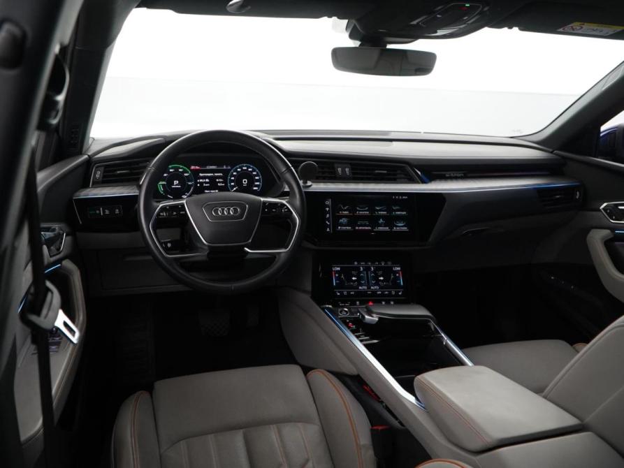 Audi e-tron I Москва  - изображение 6