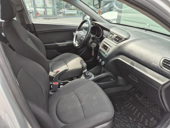 Kia Rio III Рестайлинг с пробегом 2016 года, цена 790 000 рублей, 180985 км, седан, Автокод Объявления
