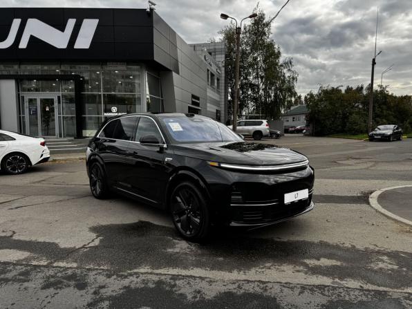 Новый Li Auto (Lixiang) L7 I Рестайлинг 2025 года, цена 8 327 000 рублей, внедорожник, Автокод Объявления