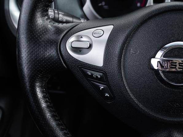 Nissan Juke I с пробегом 2012 года, цена 950 000 рублей, 121959 км, внедорожник, Автокод Объявления