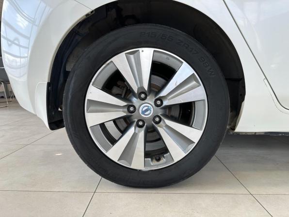 Nissan Leaf I (ZE0/AZE0) с пробегом 2012 года, цена 890 000 рублей, 169000 км, хэтчбек, Автокод Объявления