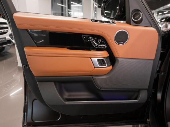 Land Rover Range Rover IV Рестайлинг с пробегом 2019 года, цена 7 400 000 рублей, 126571 км, внедорожник, Автокод Объявления
