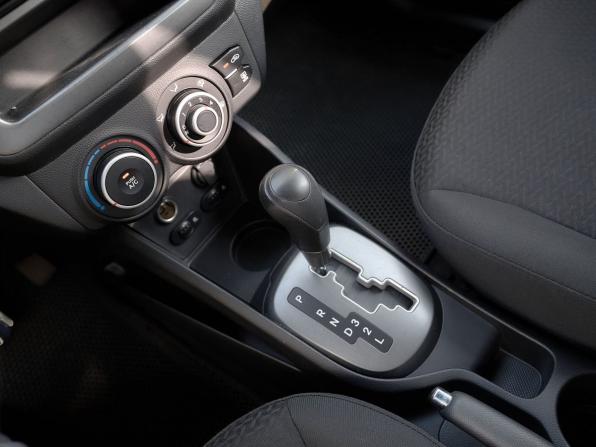 Kia Rio III с пробегом 2013 года, цена 860 000 рублей, 178375 км, хэтчбек, Автокод Объявления