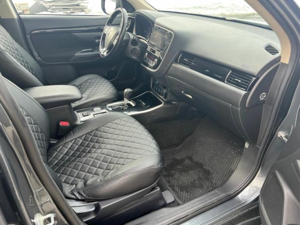 Mitsubishi Outlander III Рестайлинг 3 с пробегом 2019 года, цена 2 397 000 рублей, 70757 км, внедорожник, Автокод Объявления
