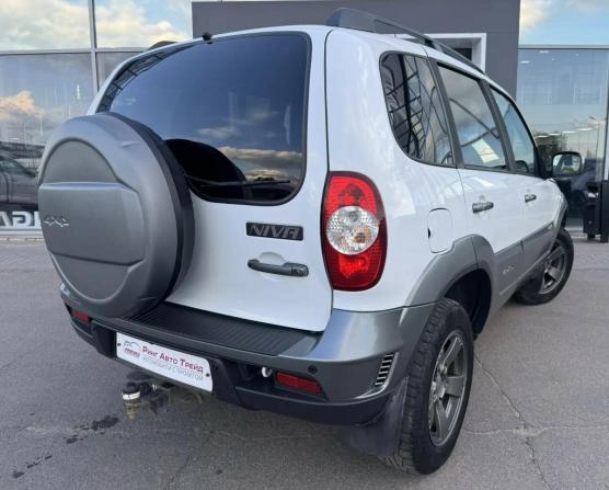 Chevrolet Niva I Рестайлинг с пробегом 2018 года, цена 750 000 рублей, 156150 км, внедорожник, Автокод Объявления