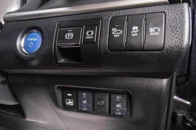 Toyota Harrier III (XU60) Рестайлинг с пробегом 2019 года, цена 3 849 000 рублей, 75000 км, внедорожник, Автокод Объявления
