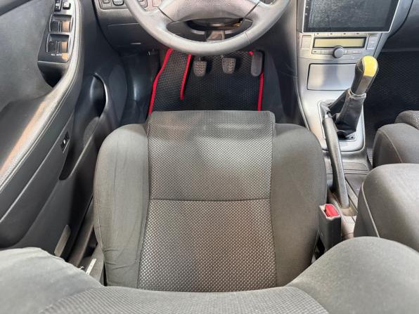 Toyota Avensis II с пробегом 2004 года, цена 750 000 рублей, 238337 км, лифтбек, Автокод Объявления