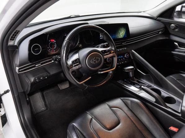 Hyundai Avante VII с пробегом 2021 года, цена 1 999 000 рублей, 135449 км, седан, Автокод Объявления