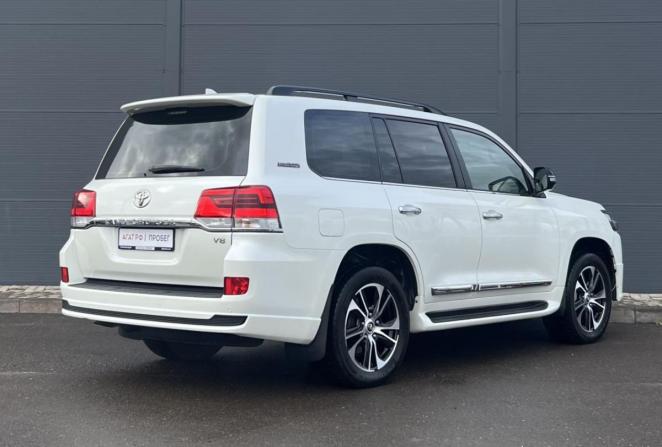 Toyota Land Cruiser 200 Series Рестайлинг 2 с пробегом 2020 года, цена 8 690 000 рублей, 86370 км, внедорожник, Автокод Объявления