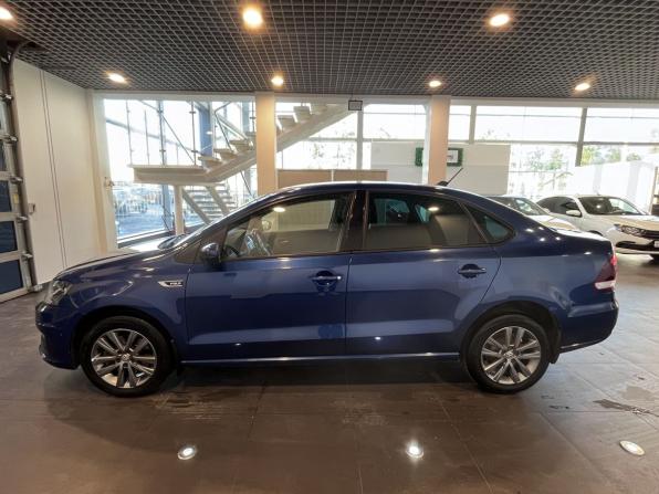 Volkswagen Polo V Рестайлинг с пробегом 2019 года, цена 1 365 000 рублей, 141471 км, седан, Автокод Объявления