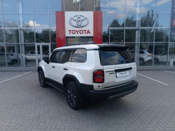 Toyota Land Cruiser Prado 250 Series с пробегом 2024 года, цена 10 900 000 рублей, 15616 км, внедорожник, Автокод Объявления