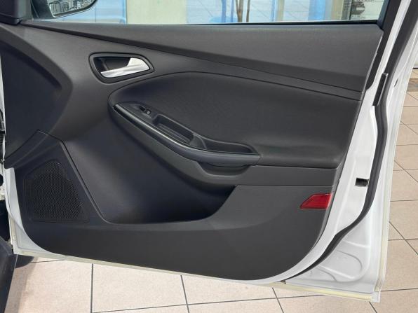 Ford Focus III с пробегом 2013 года, цена 695 000 рублей, 178200 км, хэтчбек, Автокод Объявления