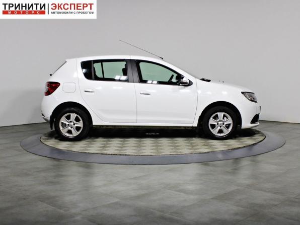 Renault Sandero II с пробегом 2015 года, цена 737 000 рублей, 169828 км, хэтчбек, Автокод Объявления