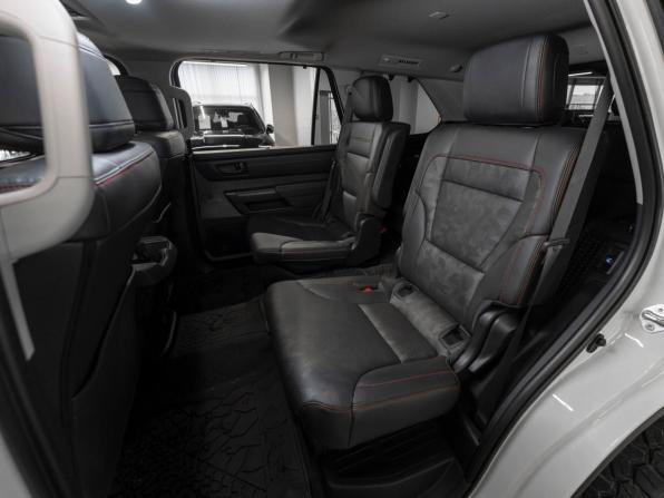 Toyota Sequoia III с пробегом 2023 года, цена 12 750 000 рублей, 25280 км, внедорожник, Автокод Объявления