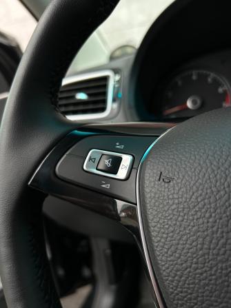 Volkswagen Polo V Рестайлинг с пробегом 2017 года, цена 1 185 000 рублей, 135080 км, седан, Автокод Объявления