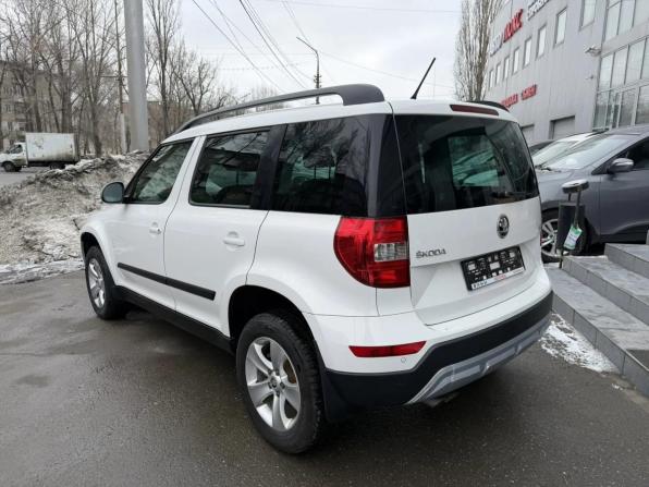 Skoda Yeti I Рестайлинг с пробегом 2015 года, цена 1 195 000 рублей, 113929 км, внедорожник, Автокод Объявления