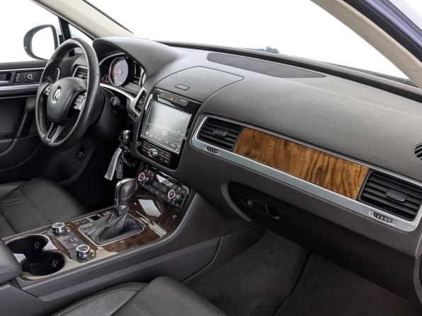 Volkswagen Touareg II с пробегом 2013 года, цена 2 497 000 рублей, 172768 км, внедорожник, Автокод Объявления