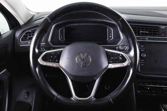 Volkswagen Tiguan II Рестайлинг с пробегом 2021 года, цена 3 349 000 рублей, 94000 км, внедорожник, Автокод Объявления
