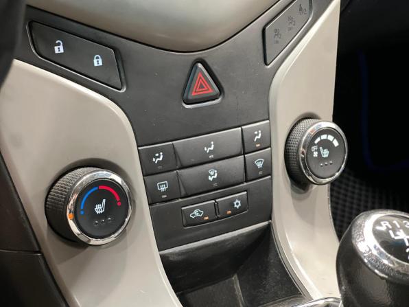Chevrolet Cruze I с пробегом 2011 года, цена 670 000 рублей, 197197 км, седан, Автокод Объявления