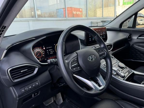 Hyundai Santa Fe IV Рестайлинг с пробегом 2021 года, цена 3 777 000 рублей, 50233 км, внедорожник, Автокод Объявления