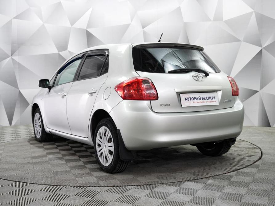 Toyota Auris I Ульяновск  - изображение 3