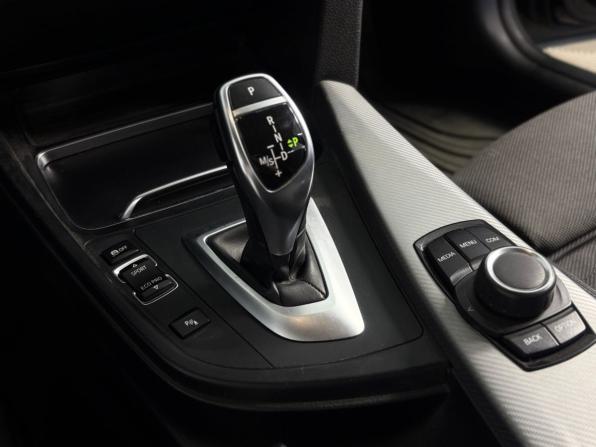 BMW 3 серии VI (F3x) Рестайлинг с пробегом 2019 года, цена 2 900 000 рублей, 125310 км, седан, Автокод Объявления