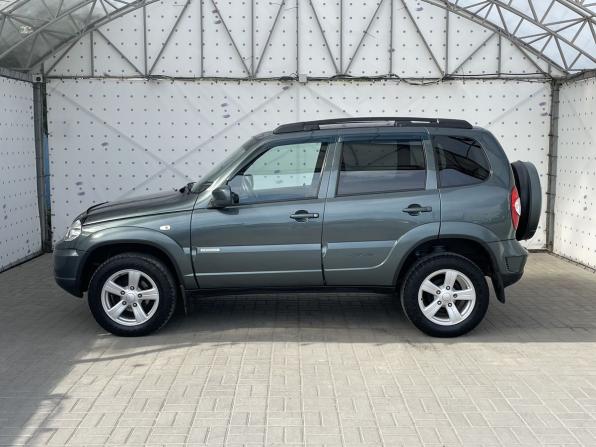 Chevrolet Niva I Рестайлинг с пробегом 2017 года, цена 790 000 рублей, 100347 км, внедорожник, Автокод Объявления