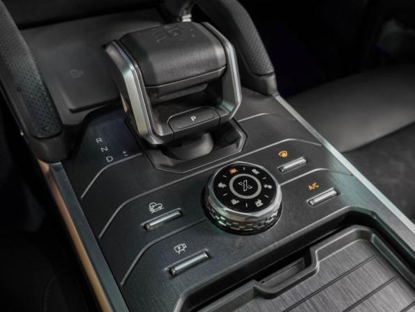 JETOUR T2 с пробегом 2024 года, цена 3 399 000 рублей, 28717 км, внедорожник, Автокод Объявления