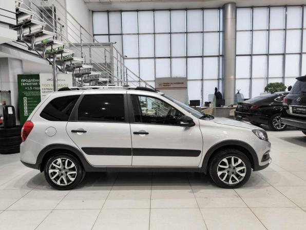 Lada (ВАЗ) Granta I Рестайлинг с пробегом 2021 года, цена 899 000 рублей, 49555 км, универсал, Автокод Объявления