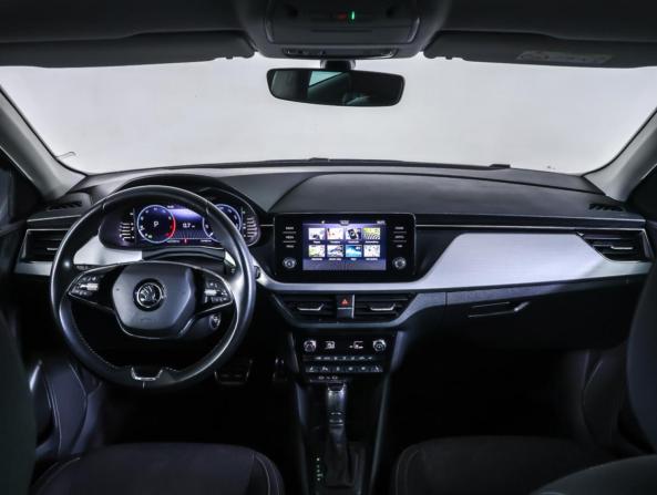 Skoda Rapid II с пробегом 2021 года, цена 1 699 000 рублей, 134408 км, лифтбек, Автокод Объявления