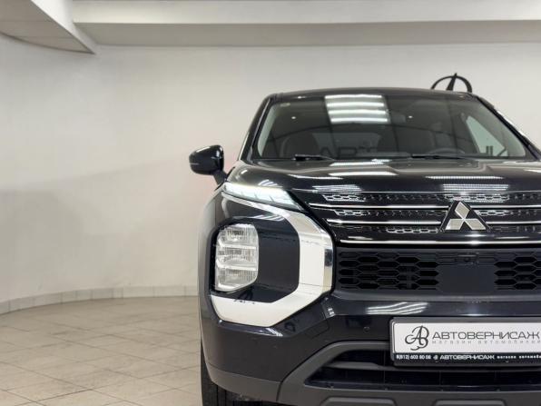 Mitsubishi Outlander IV с пробегом 2023 года, цена 3 500 000 рублей, 58103 км, внедорожник, Автокод Объявления