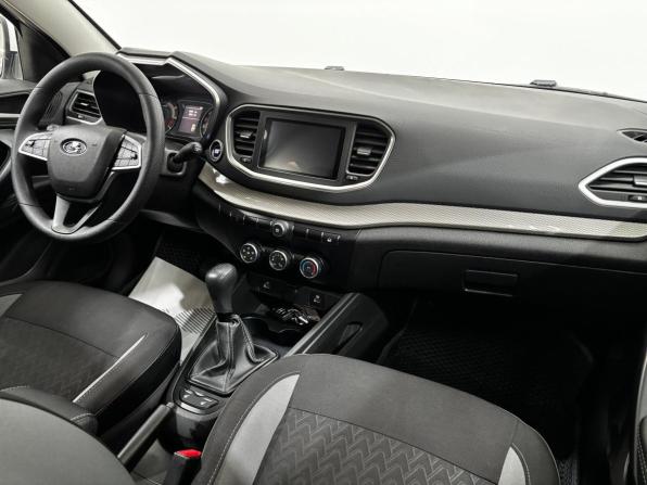 Lada (ВАЗ) Vesta I Рестайлинг (NG) с пробегом 2023 года, цена 1 300 000 рублей, 29779 км, седан, Автокод Объявления