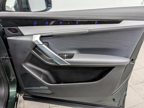 Geely Atlas II с пробегом 2024 года, цена 3 307 000 рублей, 27034 км, внедорожник, Автокод Объявления