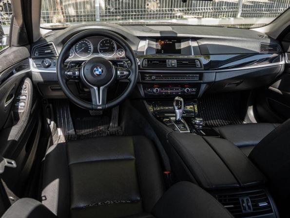BMW 5 серии VI (F10/F11/F07) Рестайлинг с пробегом 2015 года, цена 2 130 000 рублей, 120008 км, седан, Автокод Объявления