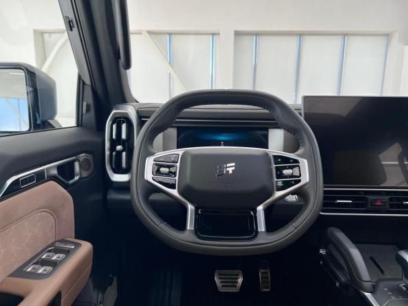 JETOUR T2 с пробегом 2024 года, цена 3 100 000 рублей, 61889 км, внедорожник, Автокод Объявления