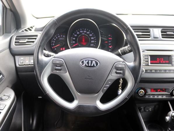 Kia Rio III Рестайлинг с пробегом 2015 года, цена 1 200 000 рублей, 98000 км, седан, Автокод Объявления